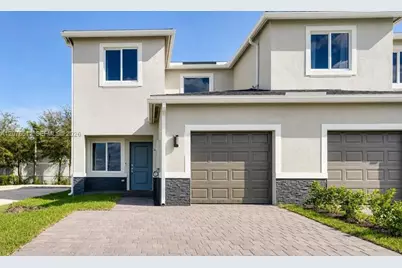 847 SE 18th St, Homestead, FL 33034 - Photo 2