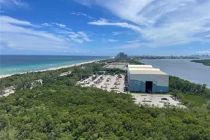 100 Bayview Dr, Sunny Isles Beach, FL 33160 - Photo 12