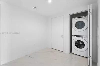 1170 E Hallandale Beach Blvd #304, Hallandale Beach, FL 33009 - Photo 16