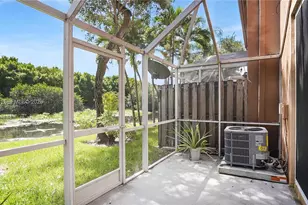 1492 Veracruz Ln, Weston, FL 33327 - Photo 32