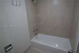 2841 NE 163rd St, North Miami Beach, FL 33160 - Photo 22
