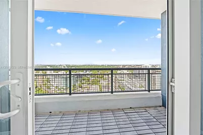 60 SW 13th St #2403, Miami, FL 33130 - Photo 10