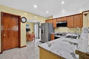 15660 SW 152nd Pl, Miami, FL 33187 - Photo 22