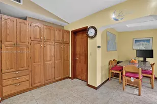 15660 SW 152nd Pl, Miami, FL 33187 - Photo 26