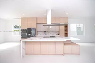 10381 NW 67th Terrace, Doral, FL 33178 - Photo 12