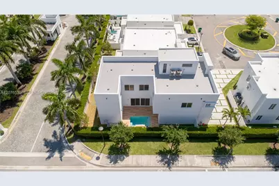 10381 NW 67th Ter, Doral, FL 33178 - Photo 6