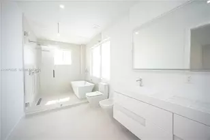 10381 NW 67th Terrace, Doral, FL 33178 - Photo 38