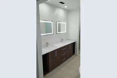 619 NE 14th Ave, Fort Lauderdale, FL 33304 - Photo 74