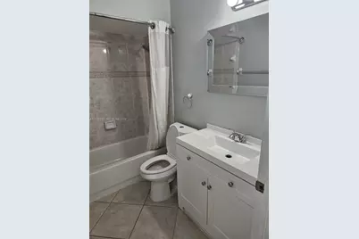 1072 NW 139th Ter, Pembroke Pines, FL 33028 - Photo 8