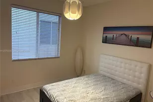 19353 SW 60th Ct, Pembroke Pines, FL 33332 - Photo 6