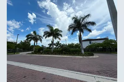 519 NE 208th Ter, Miami, FL 33179 - Photo 24