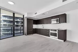 45 SW 9th St, Miami, FL 33130 - Photo 12