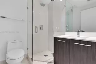 45 SW 9th St, Miami, FL 33130 - Photo 24