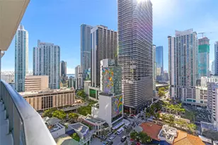 45 SW 9th St, Miami, FL 33130 - Photo 4