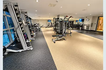 900 Biscayne Blvd #4403, Miami, FL 33132 - Photo 32