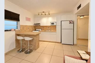 528 Meridian Ave #202A, Miami Beach, FL 33139 - Photo 4
