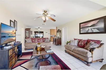20510 Jacaranda Rd, Cutler Bay, FL 33189 - Photo 8