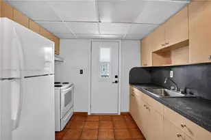 3240 Mary St, Miami, FL 33133 - Photo 18