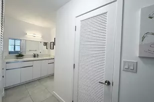 3800 S Ocean Dr, Hollywood, FL 33019 - Photo 8