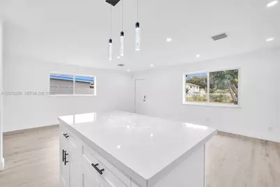 2572 NW 20th St, Fort Lauderdale, FL 33311 - Photo 36