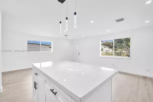 2572 NW 20th St, Fort Lauderdale, FL 33311 - Photo 36