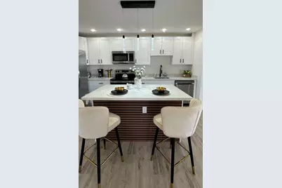 2572 NW 20th St, Fort Lauderdale, FL 33311 - Photo 50