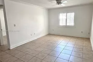 8615 SW 68th Ct, Pinecrest, FL 33156 - Photo 2