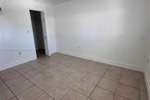 8615 SW 68th Ct, Pinecrest, FL 33156 - Photo 8