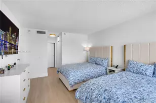 4101 Pine Tree Dr, Miami Beach, FL 33140 - Photo 26