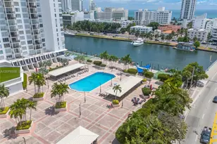 4101 Pine Tree Dr, Miami Beach, FL 33140 - Photo 12
