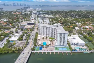 4101 Pine Tree Dr, Miami Beach, FL 33140 - Photo 4