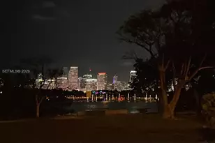 1750 N Bayshore Dr, Miami, FL 33132 - Photo 24