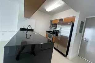 1750 N Bayshore Dr, Miami, FL 33132 - Photo 6