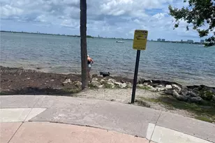 1750 N Bayshore Dr, Miami, FL 33132 - Photo 18
