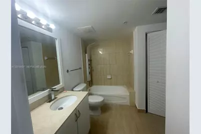 1750 N Bayshore Dr #3403, Miami, FL 33132 - Photo 14