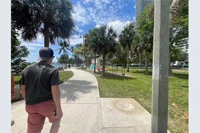 1750 N Bayshore Dr #3403, Miami, FL 33132 - Photo 20
