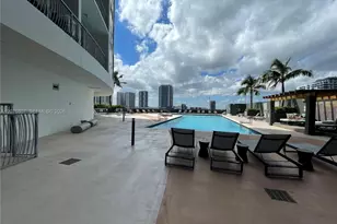 1750 N Bayshore Dr, Miami, FL 33132 - Photo 6