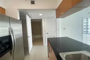 1750 N Bayshore Dr, Miami, FL 33132 - Photo 10