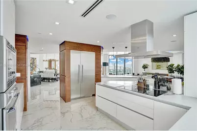 4000 Island Blvd #PH2, Aventura, FL 33160 - Photo 8