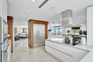 4000 Island Blvd, Aventura, FL 33160 - Photo 8