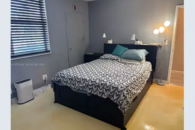 [Address not provided], Hallandale Beach, FL 33009 - Photo 12