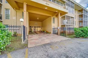 4848 NW 24th Ct, Lauderdale Lakes, FL 33313 - Photo 2
