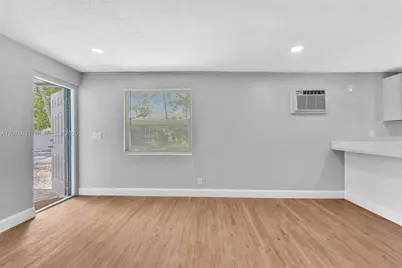 163 NW 40th St #N, Oakland Park, FL 33309 - Photo 8