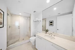 2711 S Ocean Dr, Hollywood, FL 33019 - Photo 52