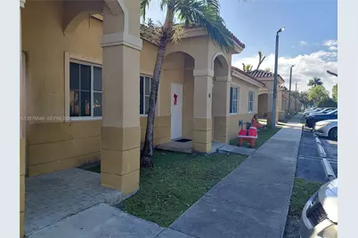 83 NE 13th Ave #15, Homestead, FL 33033 - Photo 2
