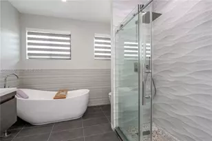 3018 SW 17th St, Miami, FL 33145 - Photo 20