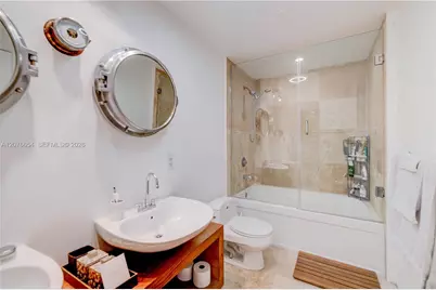 10 SW South River Dr #PHII08, Miami, FL 33130 - Photo 34