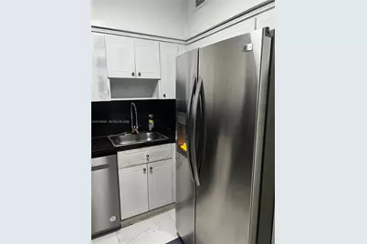 7441 Wayne Ave #8I, Miami Beach, FL 33141 - Photo 4