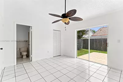 19181 NW 89th Ave, Hialeah, FL 33018 - Photo 28