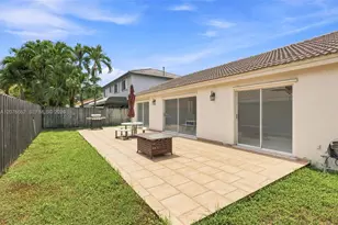 19181 NW 89th Ave, Hialeah, FL 33018 - Photo 38